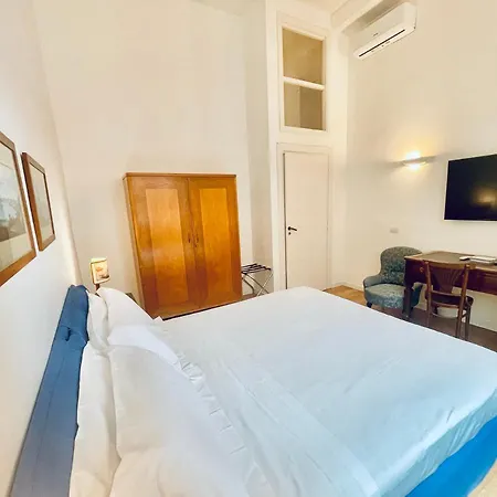 Alma De Partenope - Relais De Charme By The Sea Апартаменты *